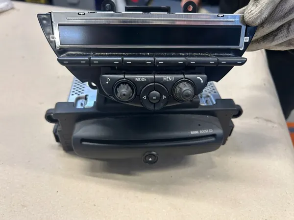 Radio d'origine MINI R56 R57 OEM 3456879 image 2