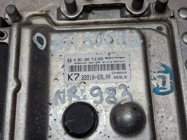 Calculateur Moteur OEM S25154626 Suzuki Swift 2010-2017 image 5