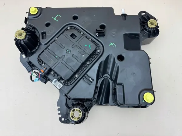 Tanque AdBlue OEM 9822257280 para Citroen Expert image 2
