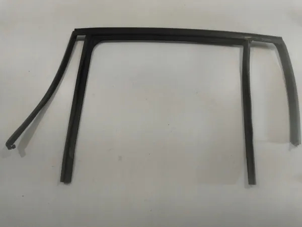 Raamrubber achterdeur links BMW 3 OEM 51357140590 image 2