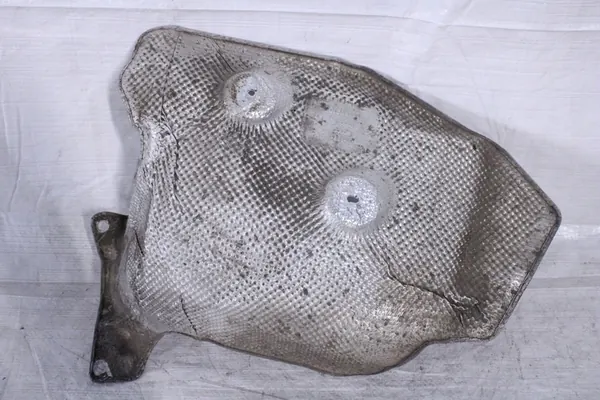 BMW X5 G05 X6 G06 X7 G07 Escudo de Isolamento Térmico Esquerdo 7424937 image 1