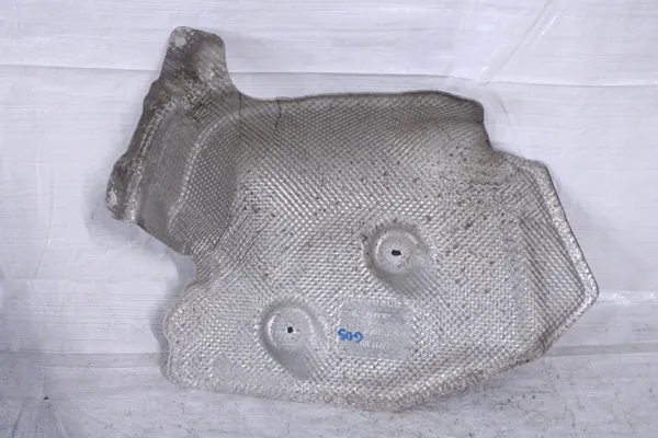 BMW X5 G05 X6 G06 X7 G07 Escudo de Isolamento Térmico Esquerdo 7424937 image 2