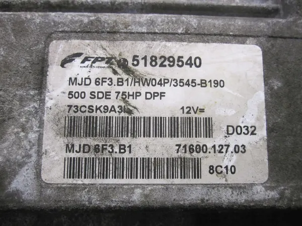 FIAT 500 1.3 JTD Unité de Contrôle Moteur 51829540 image 7