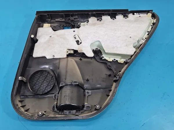 OEM 67788-X1B05 Tapicería Puerta Trasera Izquierda Toyota RAV4 IV image 3