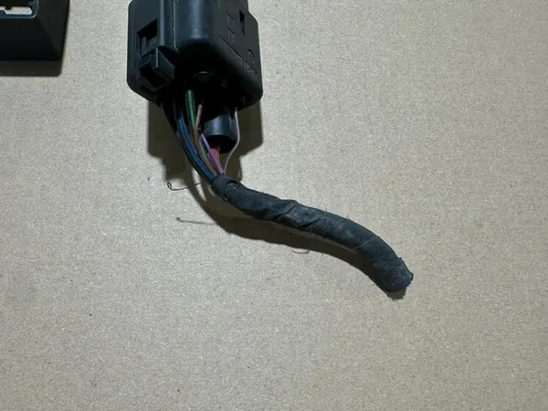 POLO 6C FABIA III 1.4 TDI Sytytysvastuksen Rela 04B907281 image 2