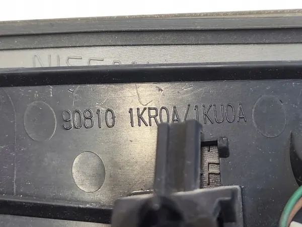 Nissan Juke I F15 2013 Luz matrícula trasera OEM 908101KR0A image 6