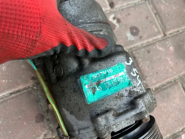 Compressore Aria Condizionata VW Transporter T4 image 3