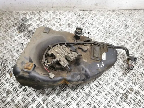 Réservoir AdBlue Mazda d'occasion OEM 0444050031 CX-7 image 2