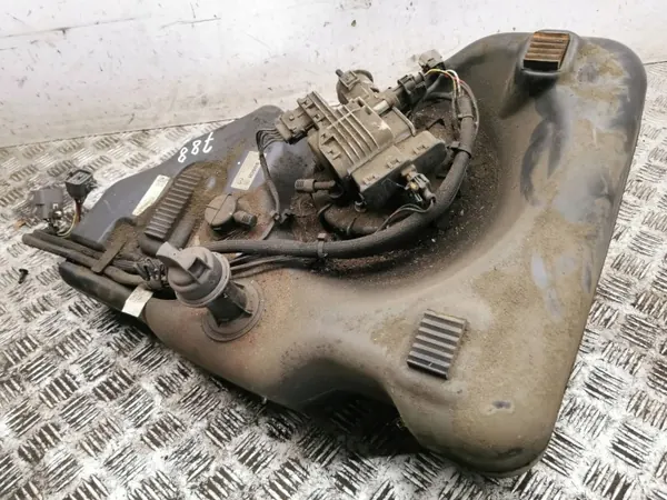Réservoir AdBlue Mazda d'occasion OEM 0444050031 CX-7 image 4