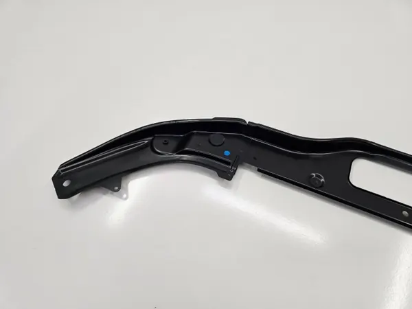 OEM B45A53150A framstötfångare övre förstärkning image 7