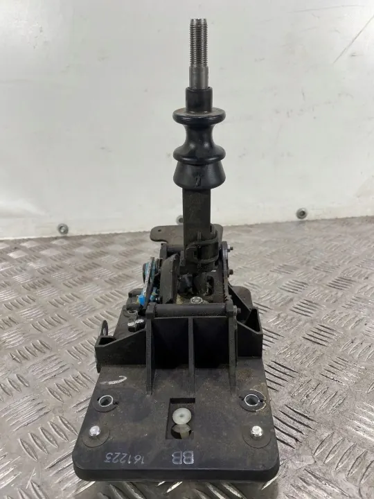 Levier de Vitesses Subaru Forester SJ OEM FBZ20633 image 5