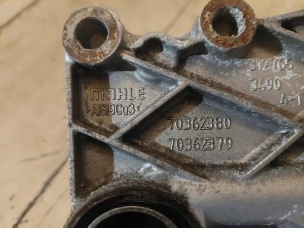 Oljekylarfilterbas A6511800565 Mercedes W246 image 3