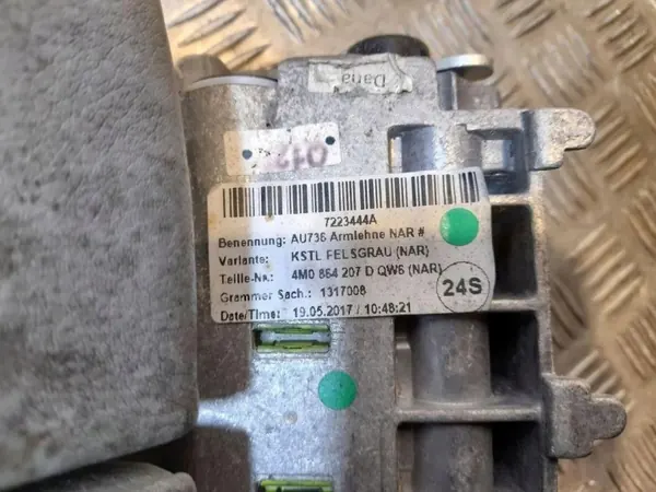 Reposabrazos túnel central Audi Q7 4M OEM 4M0864207D image 3