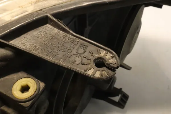 Faros Delantero Derecho Ford Focus II MK2 Lift image 8