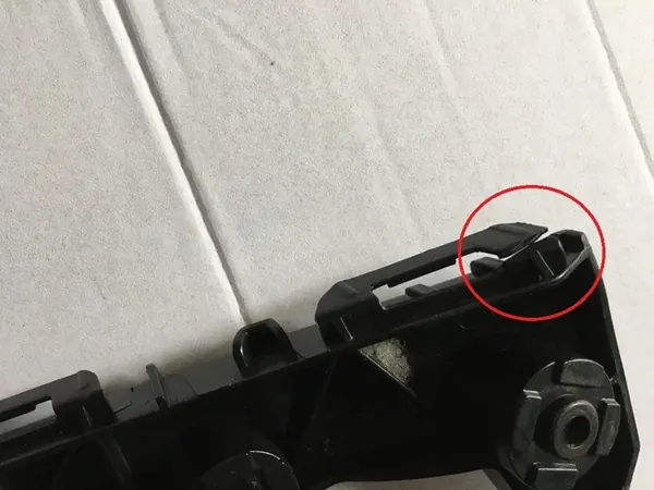 Supporto paraurti anteriore sinistro Toyota Hilux VII 11-15 OEM image 7