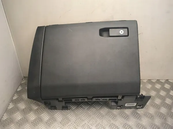 Porta-luvas Audi Q5 OEM 8MC867035B Usado image 2