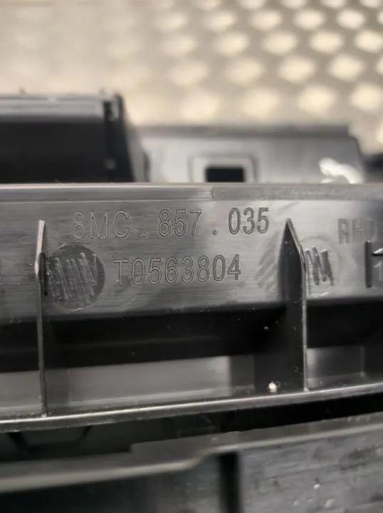 Porta-luvas Audi Q5 OEM 8MC867035B Usado image 6