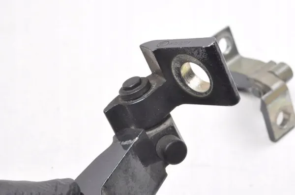 Strap de porte Skoda OEM 8V5833404D Droit Avant image 5
