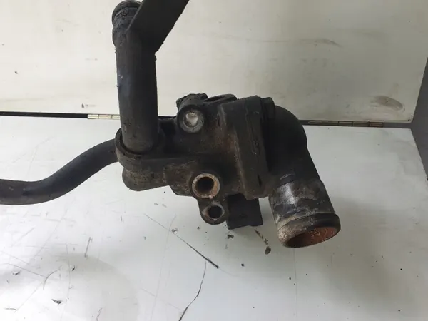 Caja termostato & tubo agua OEM 4M40 para Mitsubishi Pajero image 3