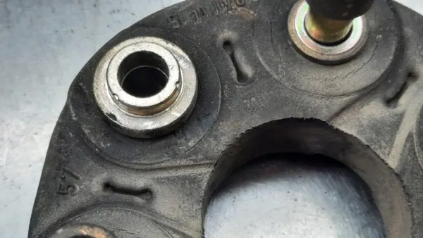 Accouplement Flexible Arbre OEM 2104110415 Mercedes image 10