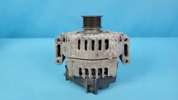 MERCEDES W218 CLS 350 Alternator A0009062722 image 10