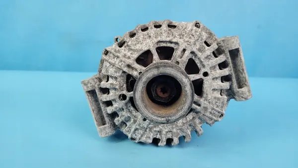 MERCEDES W218 CLS 350 Alternator A0009062722 image 3