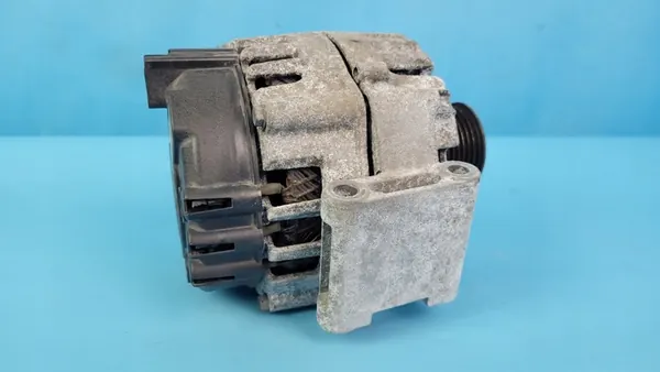 MERCEDES W218 CLS 350 Alternator A0009062722 image 8