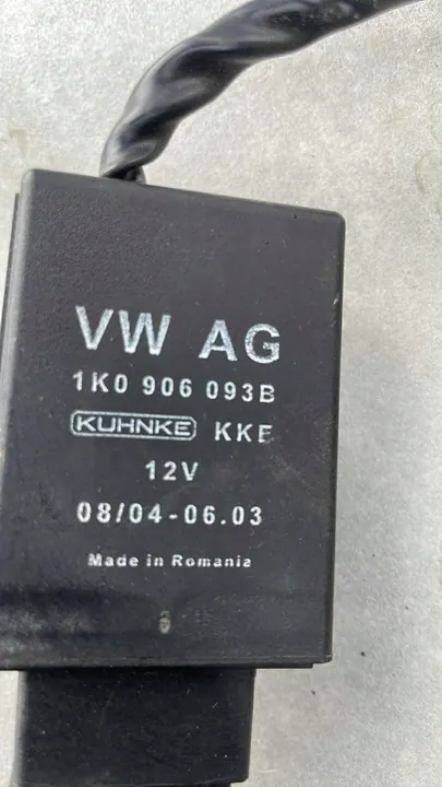 Controlador de Bomba de Combustível VW Golf 6 Audi 1K0906093B image 2