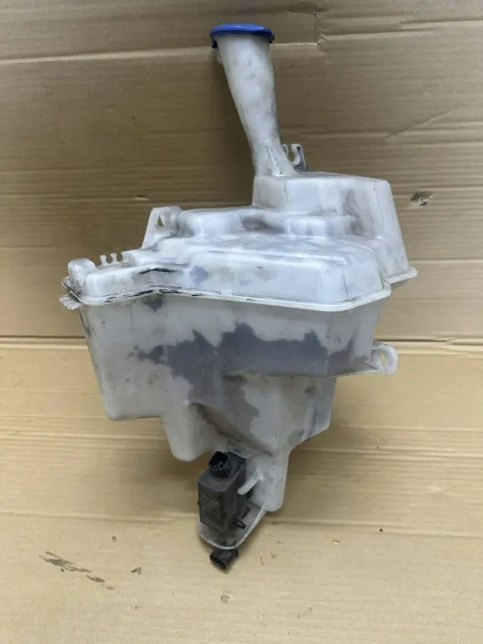 Pesunestesäiliö Hyundai i30 2012 OEM 98610A6000 image 2