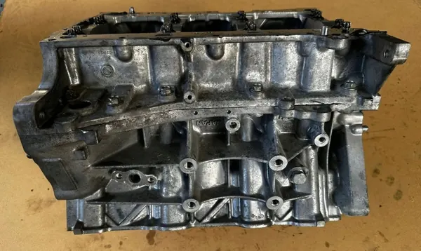 Nissan OEM Motorblok 3.7L V6 VQ37 Gebruikt image 5