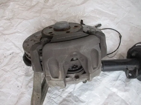 Amortecedor dianteiro Mercedes-Benz A2073204138 image 5