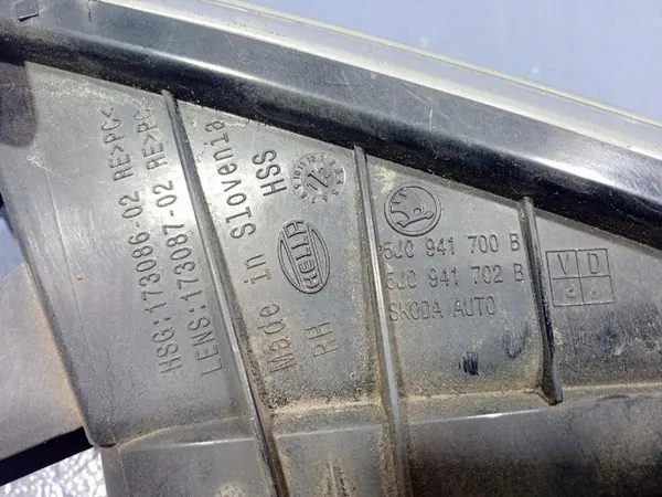 SKODA FABIA II LIFT FAROL DIREITO FRONTAL EU 5J0941700B image 5