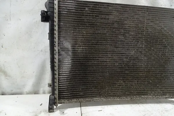 RADIADOR DE AGUA DODGE JOURNEY FIAT FREEMONT 2011 OEM image 4