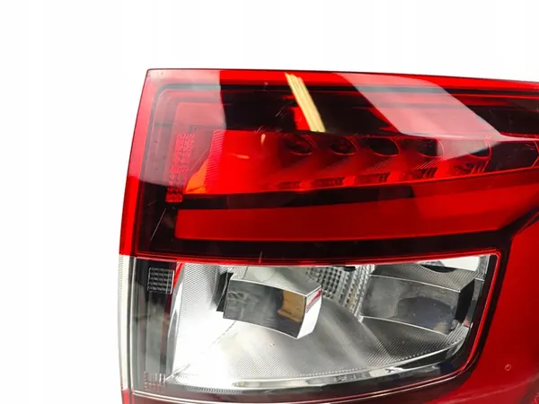 SKODA OCTAVIA III LIFT LUZ TRASERA DERECHA 5E9945208 image 3