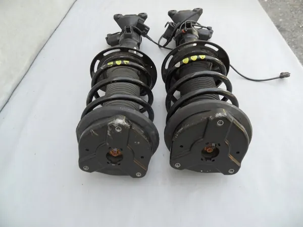 MCPERSON Vänster Framdämpare Mercedes W204 W207 image 3