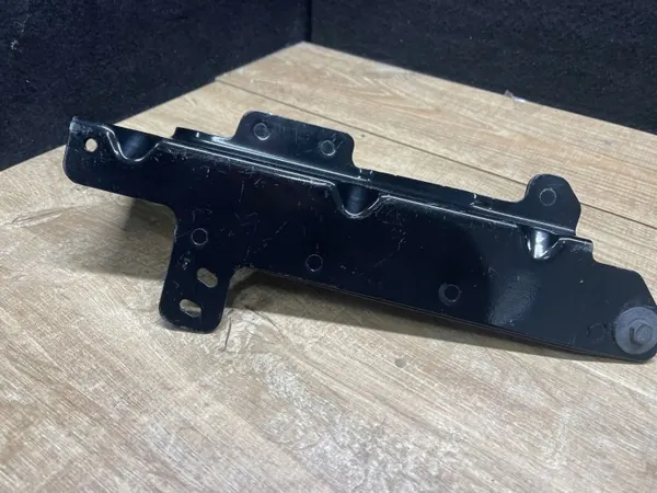 Suporte de Montagem Esquerdo OEM EX5316794AA Jaguar F-Type image 4
