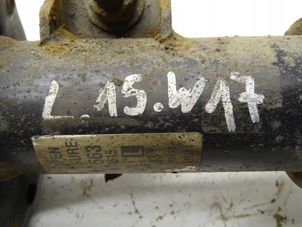 Set di ammortizzatori anteriori Opel Astra V K 1.4 T image 7