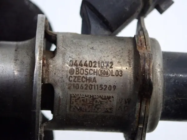 AdBlue-suutin OEM 7LA131113A Skoda Octavia IV:lle image 3