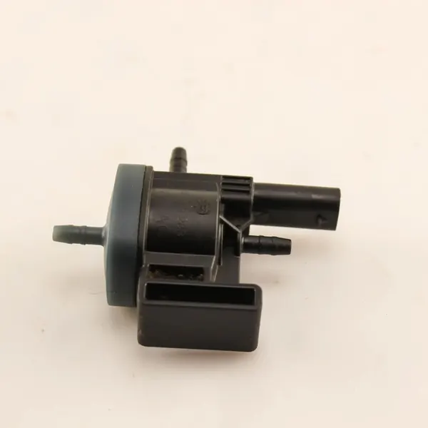 Audi A4 S4 B8 2014 Supporto motore image 4