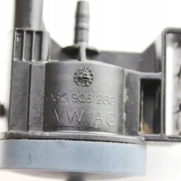 Audi A4 S4 B8 2014 Supporto motore image 5