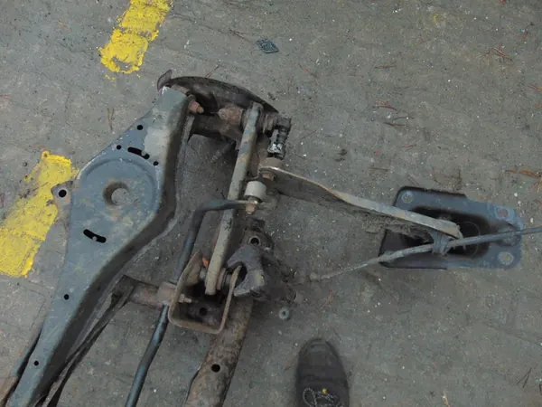 Trave posteriore SKODA OCTAVIA II COMBI 1K0505315BG image 10