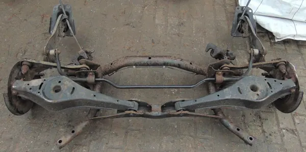 Trave posteriore SKODA OCTAVIA II COMBI 1K0505315BG image 3