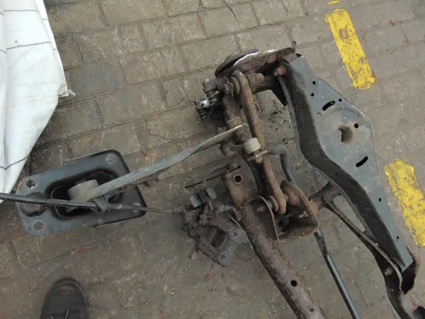 Trave posteriore SKODA OCTAVIA II COMBI 1K0505315BG image 9