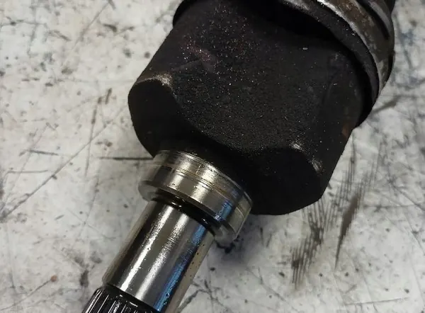 Arbre de Transmission Gauche Citroen C4 1.6 HDI image 3