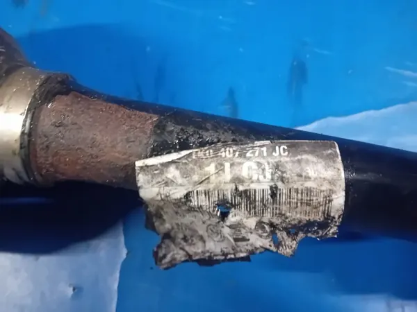 Drivaxel VW Golf V Plus 2.0 TDI image 2