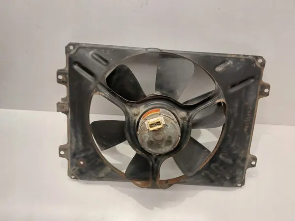 Elektrisk kylfläkt Volkswagen Scirocco 1986 OEM 191959455AA image 3