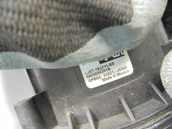 Altavoz sonido motor Ford Mustang Mach-E OEM LJ8T-19J215-BB image 5