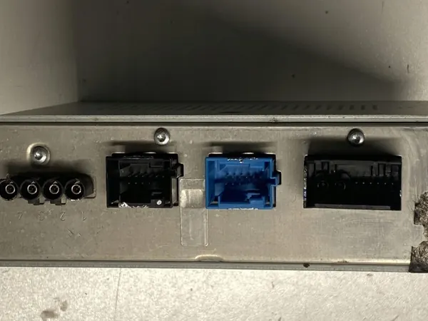 Módulo Amplificador Mercedes A2219008502 OE Usado image 4