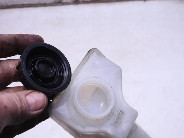 Gebrauchte Mazda OE Bremskraftverstärkerpumpe OEM BBM7-43950-C image 5