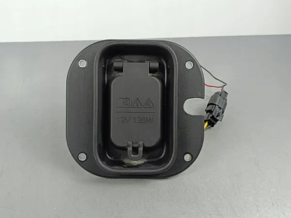 Prise 12V Arrière SsangYong Musso OEM FOB41498 image 2